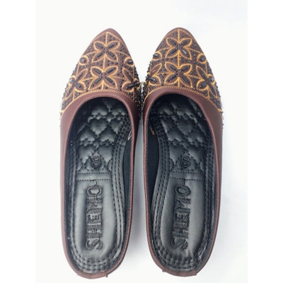 Picture of Ladies half shoes with some unique colors (Brown,EU:39)
