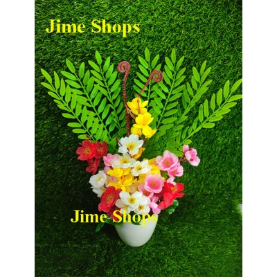 Picture of Artificial Gladiolus Flower & plant 57cm in Plastic Vases for any kind of Decoration (Red)