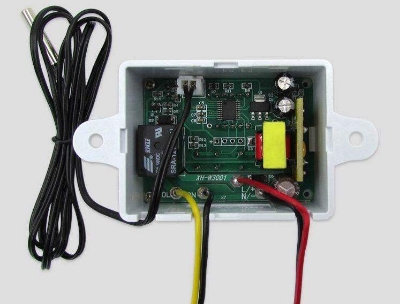 Picture of Digital LED Temperature Controller XH-W 3001 (0.1)