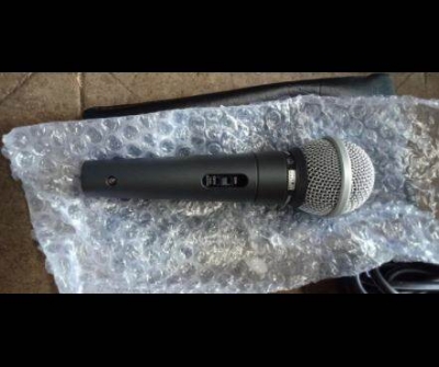 Picture of AHUJA Aud-98Xlr Unidirectional  Professional Dynamic Corded Microphone with XLR cable to 6.5mm (master copy)