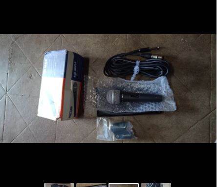 Picture of AHUJA Aud-98Xlr Unidirectional  Professional Dynamic Corded Microphone with XLR cable to 6.5mm (Orginal)