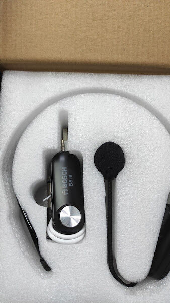 Picture of BOSCH BS-9 BLUETOOTH WIRELESS HEADSET MICROPHONE MOBILE SUPPORTED WITH CONVERTER FOR SPEAKER AMPLIFIER BLACK (Black)