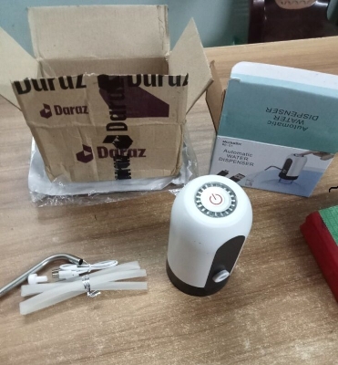 Picture of Water Bottle Pump USB Charging Automatic Drinking Water Pump Portable Electric Water Dispenser (White)