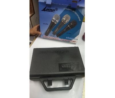 Picture of TV Journalist Professional Dynamic Microphone Lane LM-574  For Mobile/ Facebook Live/ Youtubers (Black)