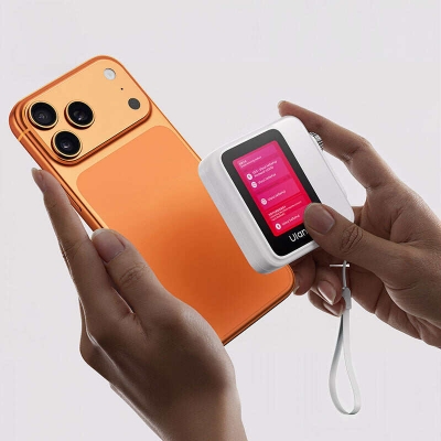 Picture of Ulanzi VM02 Wireless Magnetic Selfie Monitor Screen is a compact device that mounts to the back of your smartphone 