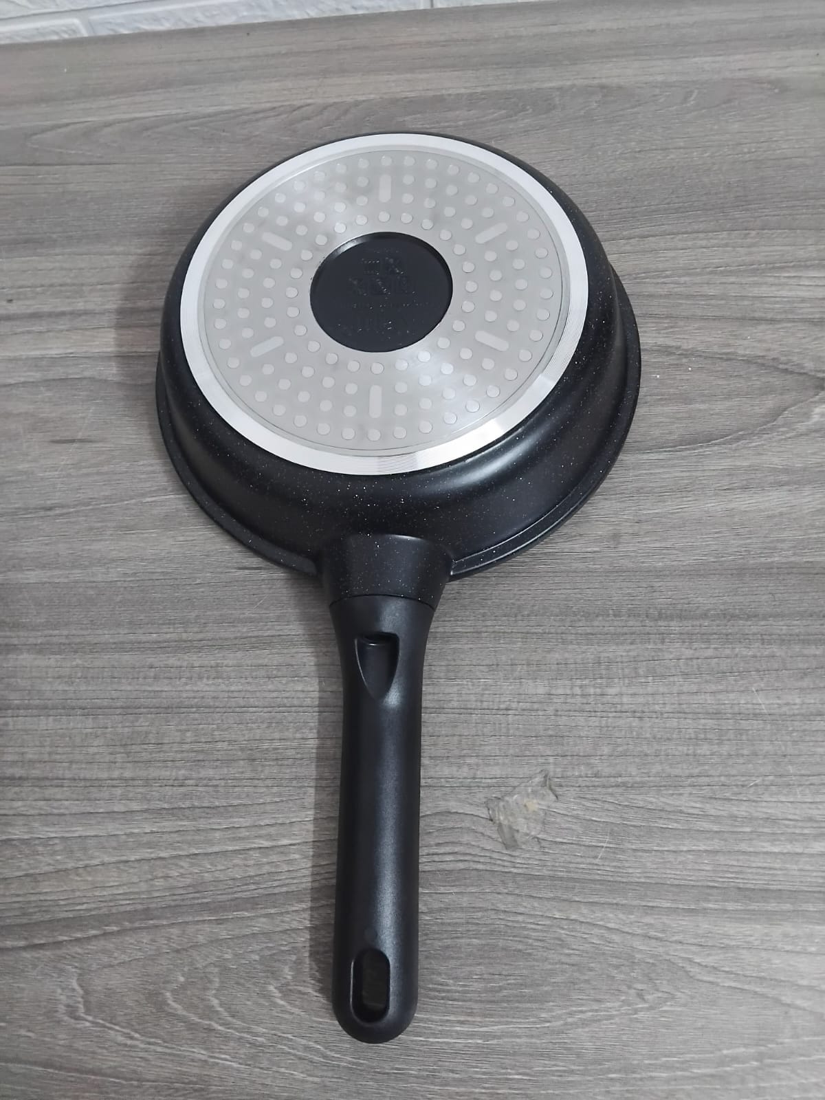 Picture of Kiam Essentials Diecast Induction Base Fry Pan 18 cm