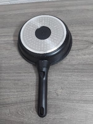 Picture of Kiam Essentials Diecast Induction Base Fry Pan 18 cm