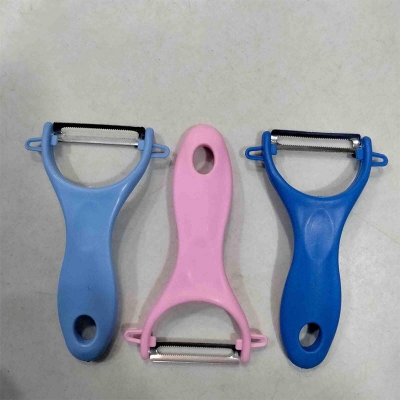 Picture of Stander  Plastic  Y Peeler, with Ultra Sharp and Durable Blades