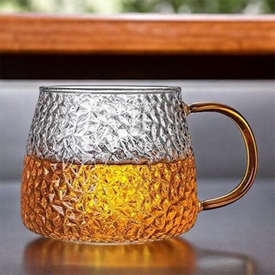 Picture of Elegant Borosilicate Glass Drinkware - 440ml, Lightweight, Heat Resistant, Fireproof for Oven Use. Perfect for Hot & Cool Beverages with a Trendy Color Handle (1pc).