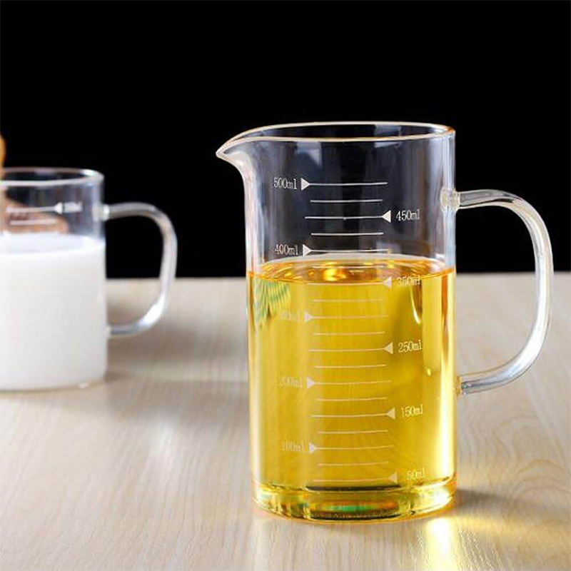 Picture of Borosilicate Glass Measuring Cup with Spout 500ml