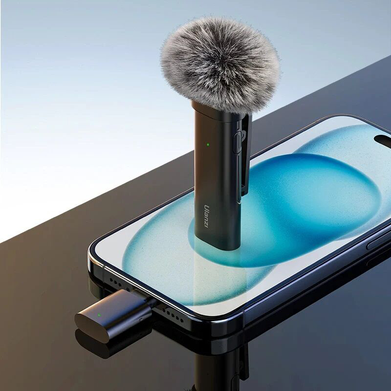 Picture of Ulanzi WM-10 Wireless Clip-on Microphone Smartphone(type C) Mic for iPhone(Lighting) Android Noise Reduction Microphone Black Type C, Lighting