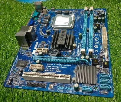 Picture of G-i-g-a-b-y-t-e G- M-S-I A-S-U-S 41 DDR-3 DIMM R-A-M Supporters Motherboard (d-uel core,Pen-tium ,C-ore2 d-ue pro support) 1year service warranty