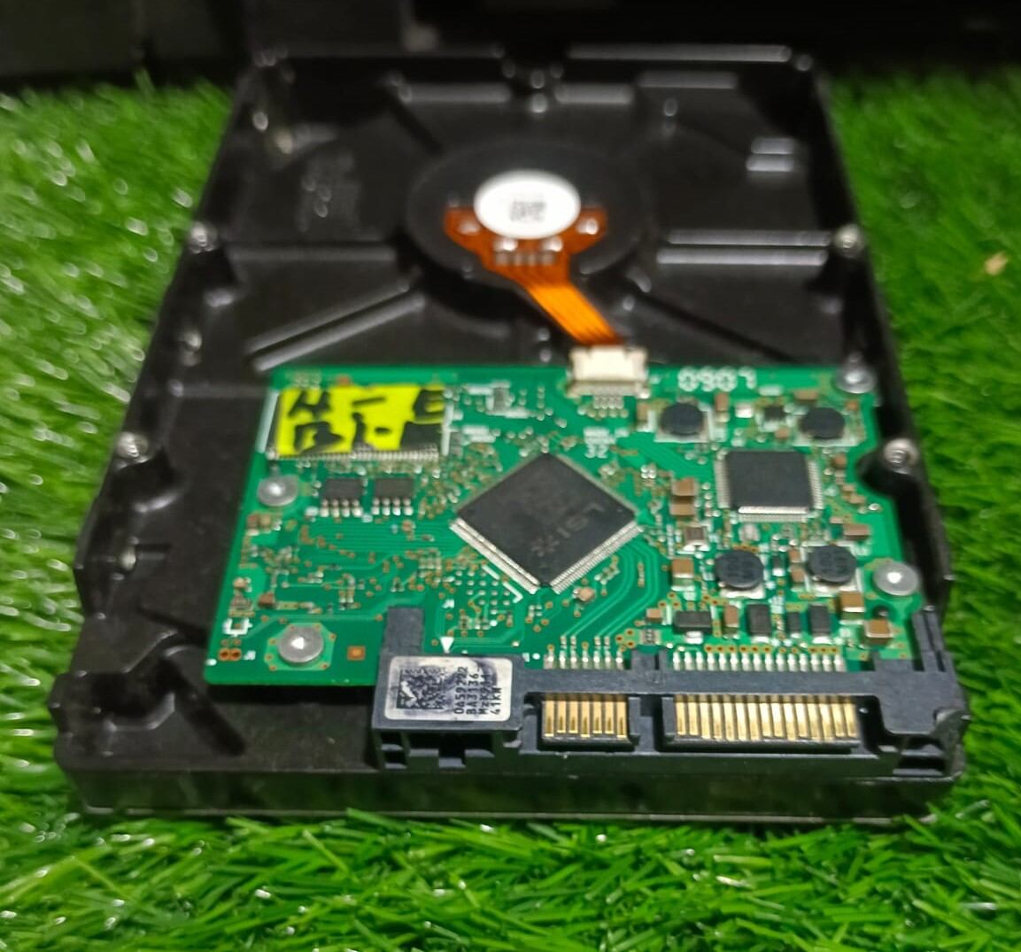 Picture of Hard Disk Drive 3.5 inch SATA 160 Gb Desktop\ cc tv/ Other machines uses korian product 100% Performance available - 160GB