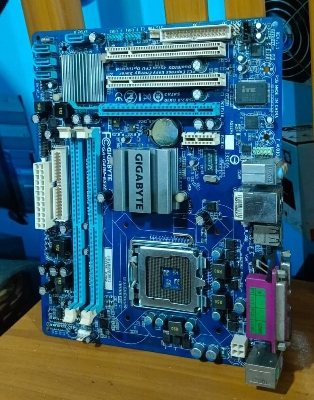 Picture of Mother board G-41 ddr2 ram supporters   korean Product 1 year warranty(G-I-G-A-B-Y-T-E/I-N-T-E-L/A-S-U-S/M-S-I Etc brand available