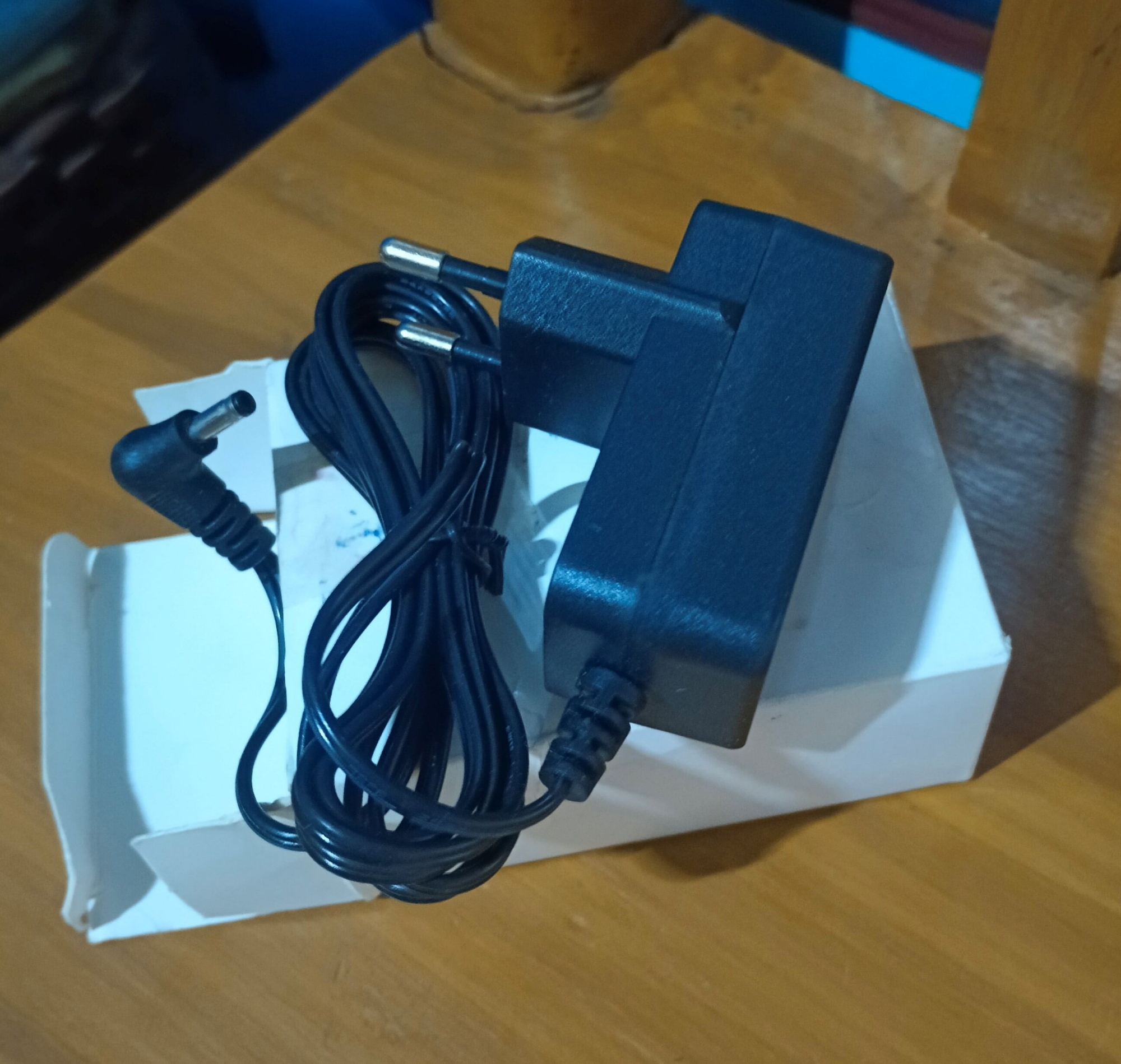 Picture of Power Adaptor 5V for Gadmei tv card and others uses china o-r-i-g-i-n-a-l product