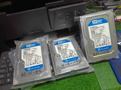 Picture of Hard disc SATA  3.5 inch  Hdd 250gb For Dextop,CC Camera and other uses Korean Product 100% performance - 250GB