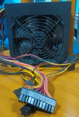 Picture of Dextop Power Supply 550Watt high quality korean Product (Black) big fan for all dextop computer multi brand varieties watt as available