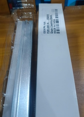 Picture of Drum Cleaning Blade for C-A-N-O-N  IR2016 IR2020 IR2018 IR2318 IR 2420  IR2320 IR-155 165 200 1600 1610 2000 2010 2016 2018 2020 2022 2422 ETC - Silver