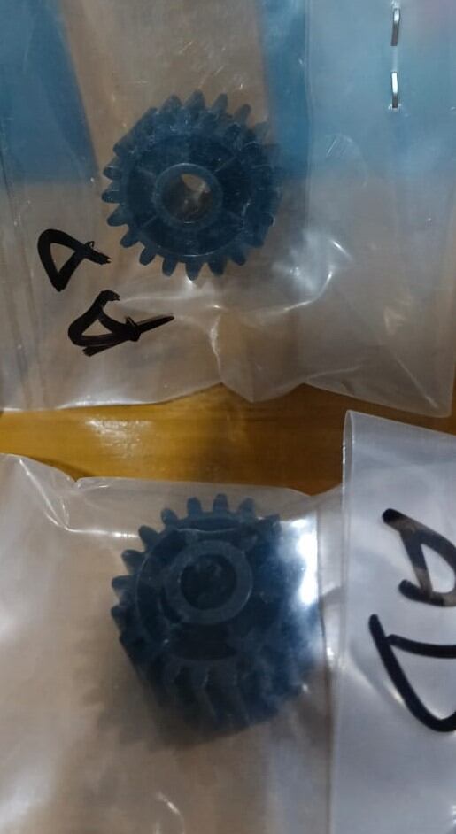 Picture of Heater unit coupling gear (Black Gear) for T-O-S-H-I-B-A ESTUDIO PHOTOCOPY MACHINE MODEL 2006 2303 2306 2007 2523 2323 2823 2829 ETC Supportersavailable