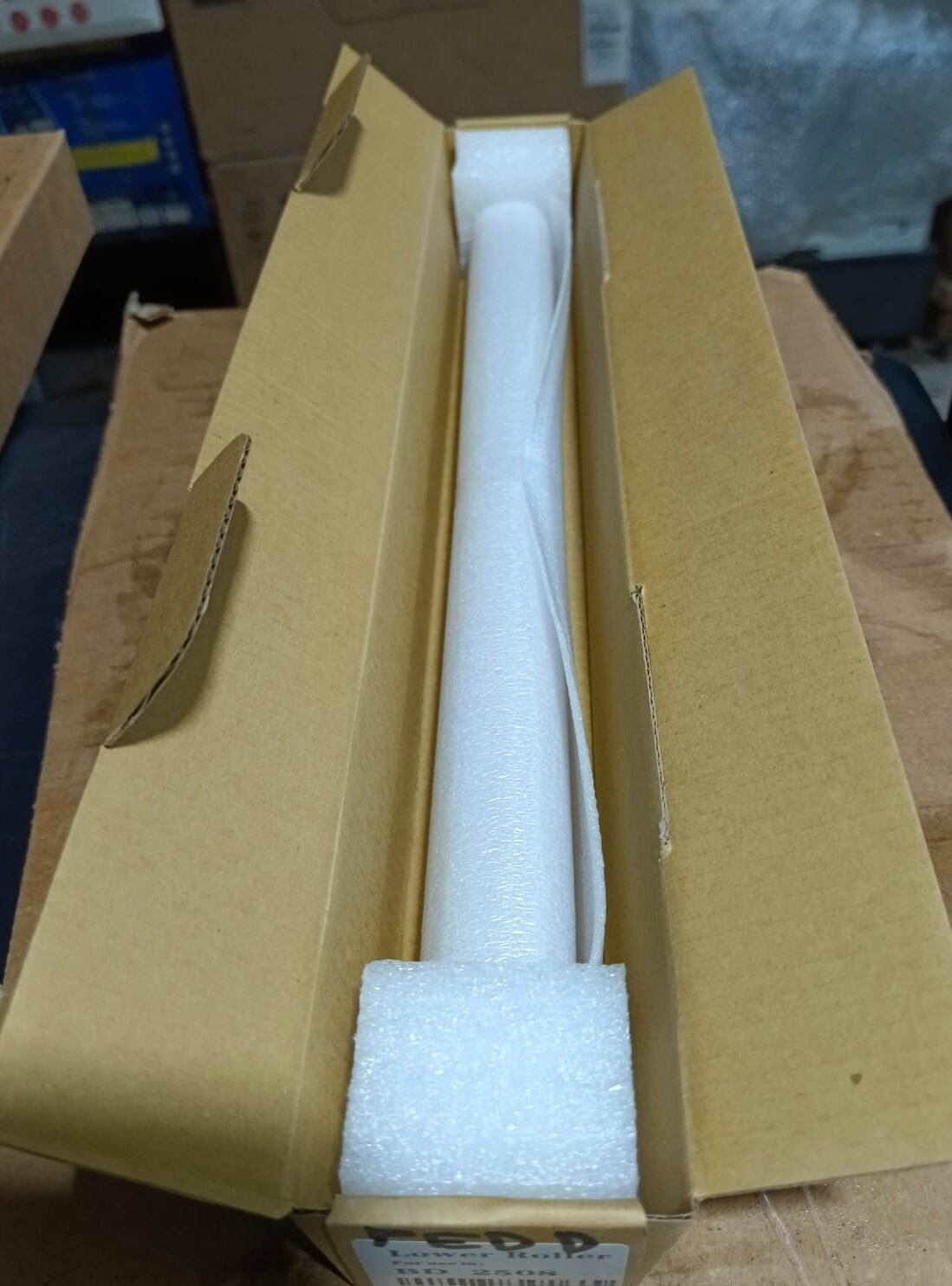 Picture of Pressure Roller /Lower  roller For T-O-S-H-I-B-A photocopier e--Studio 2508A/2518A/2618A/2528A/3008A/3018A/3118A/3028A etc model available Master Copy Product