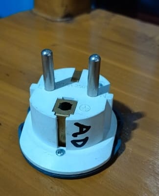 Picture of Multi 3 pic Socket two pin round  power  Connector best quality Product - Multicolor