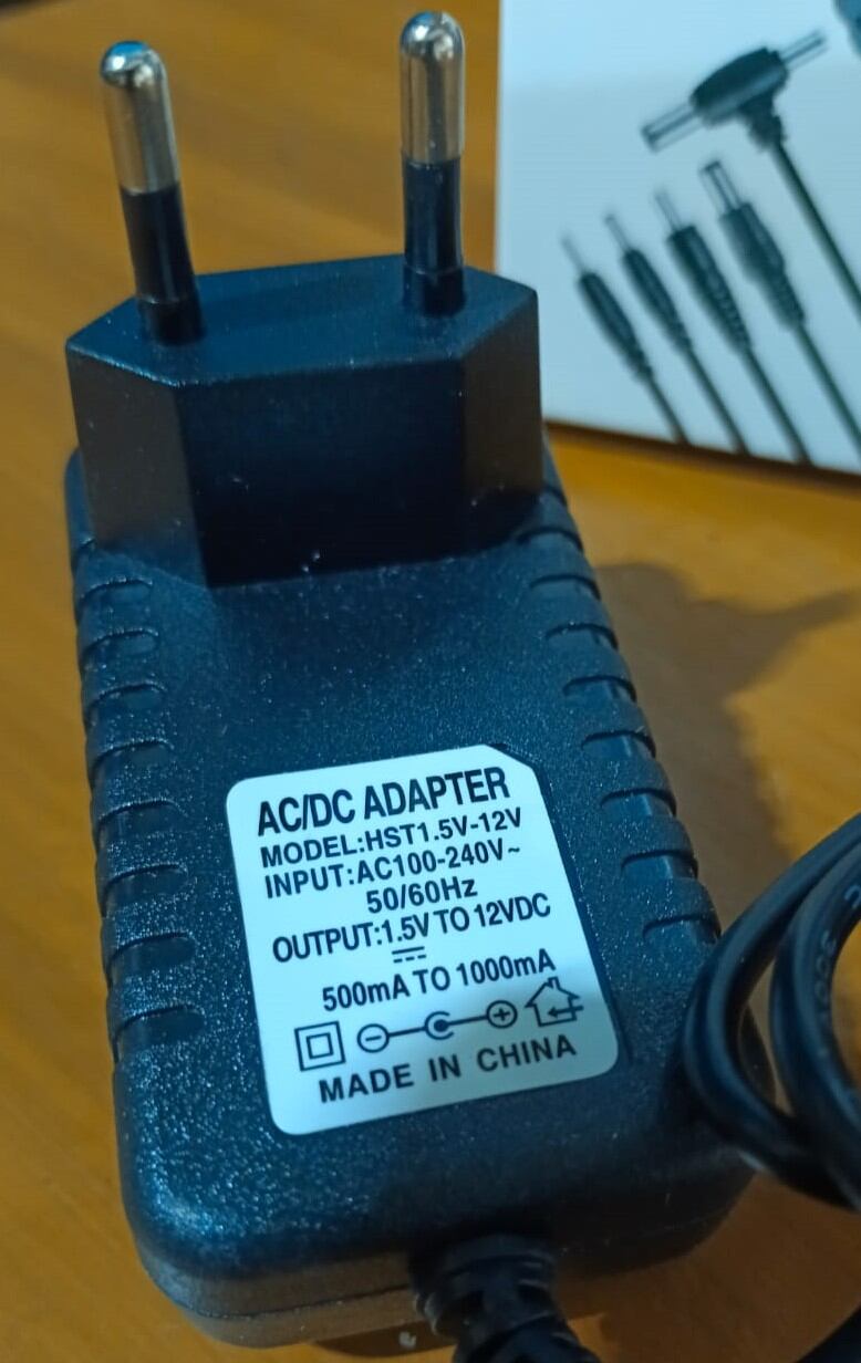 Picture of Power Adaptor  AC/DC 1.5v to 12v  0.5amp to 1amp multi Volt multi amp all in one adaptor available - Black