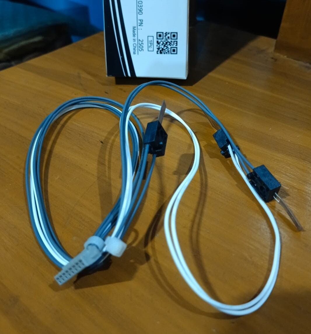 Picture of THERMISTOR For Estudio T-O-S-H-I-B-A 2006,2306,2007,2307,2303,2309,2523,2323,2823,2829 3008,2508,2518 ETC Model supporters (CET) Product - Multicolor