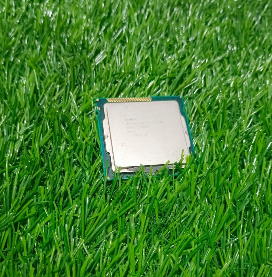 Picture of Dextop P-r-o--c-e-s-s-o-r-e  i3 2nd generation all 61 Mother Board Supporters Korean Product 100% Performance - Silver