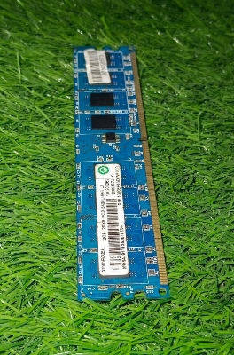 Picture of DIMM R-A-M DDR2 2GB 800MGZ Korean Product Available 100% Performance - Multicolor
