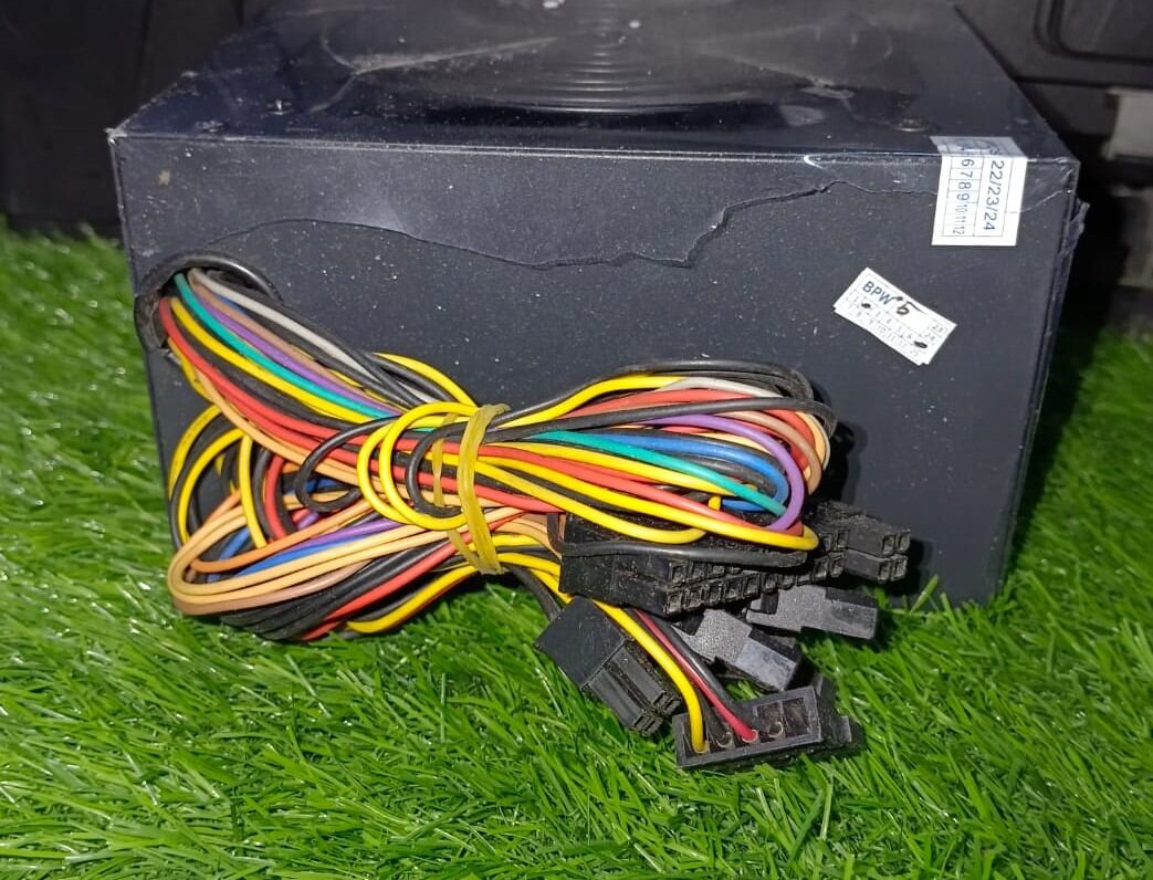 Picture of Power Supply For All Dextop Computer Value Tech 600watt/ hm ops-p4-550w  Brand new Product availavle - Black