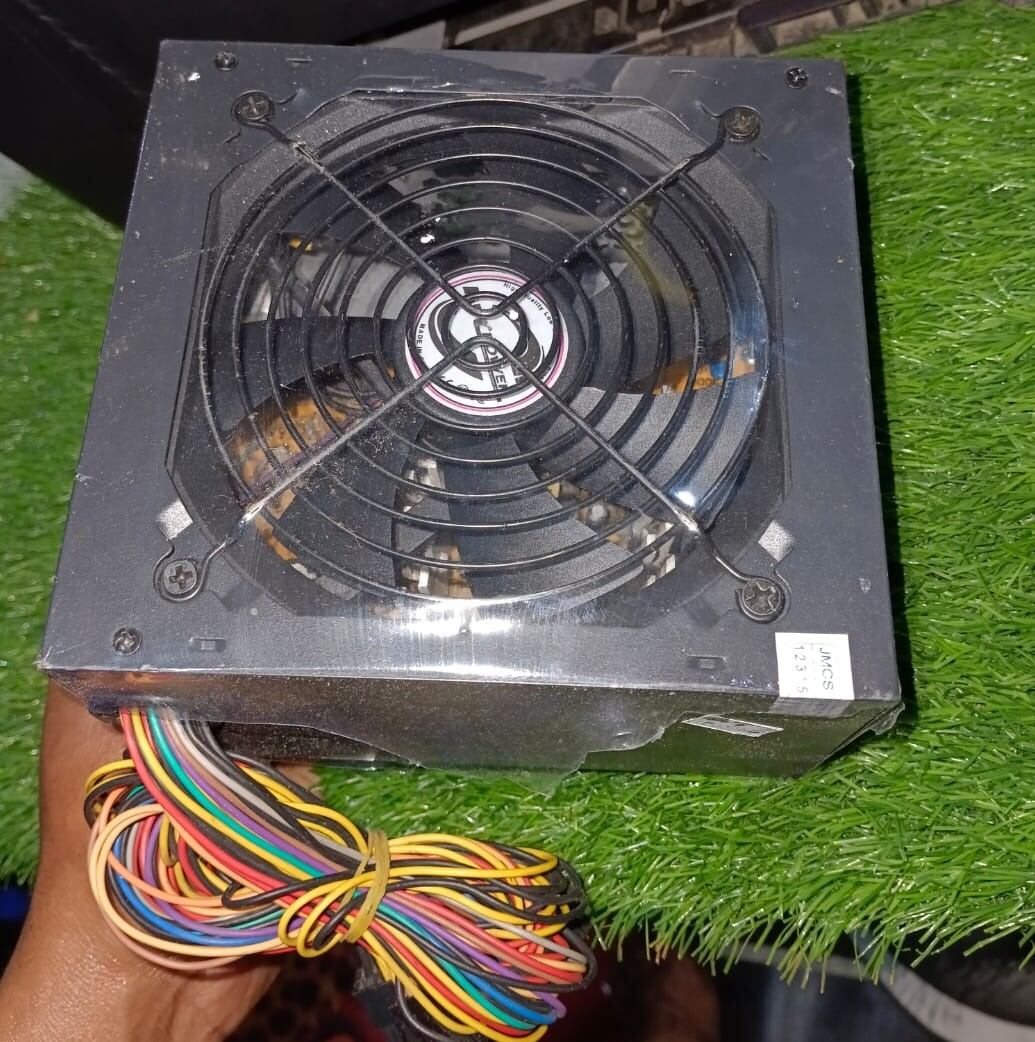 Picture of Power Supply For All Dextop Computer Value Tech 600watt/ hm ops-p4-550w  Brand new Product availavle - Black