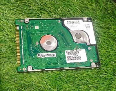 Picture of IDE OR PATA 2.5 INCH harddisk 40 60 80 120 160 gb available for multi uses product