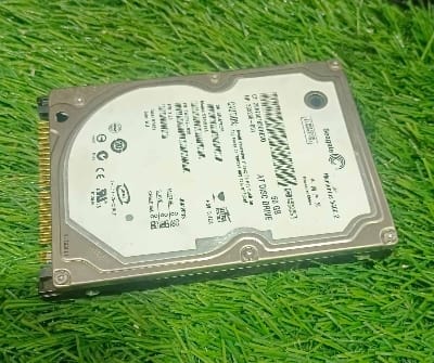 Picture of IDE OR PATA 2.5 INCH harddisk 40 60 80 120 160 gb available for multi uses product