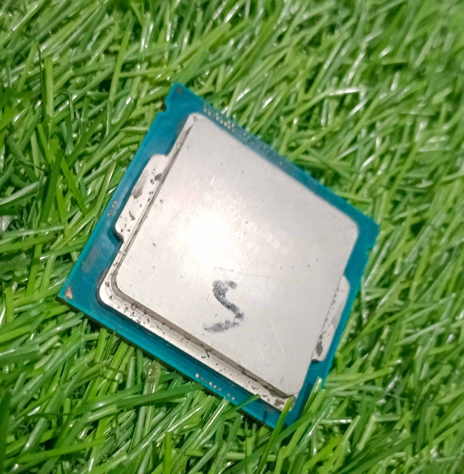 Picture of Pro Ces sor i3 4th generation korean product for 81 85 87 97 etc motherboard supporters