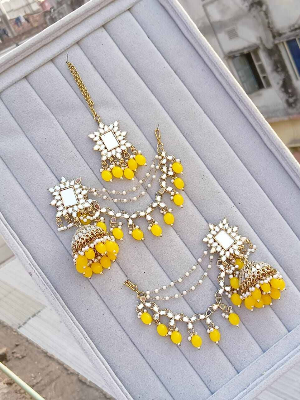 Picture of Indian Jumka Yarring - Ear Ring + Tikli