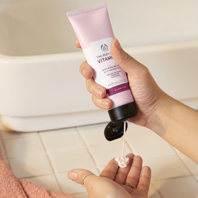 Picture of The Body Shop - Vitamin E Gentle Facial Wash - 125ml
