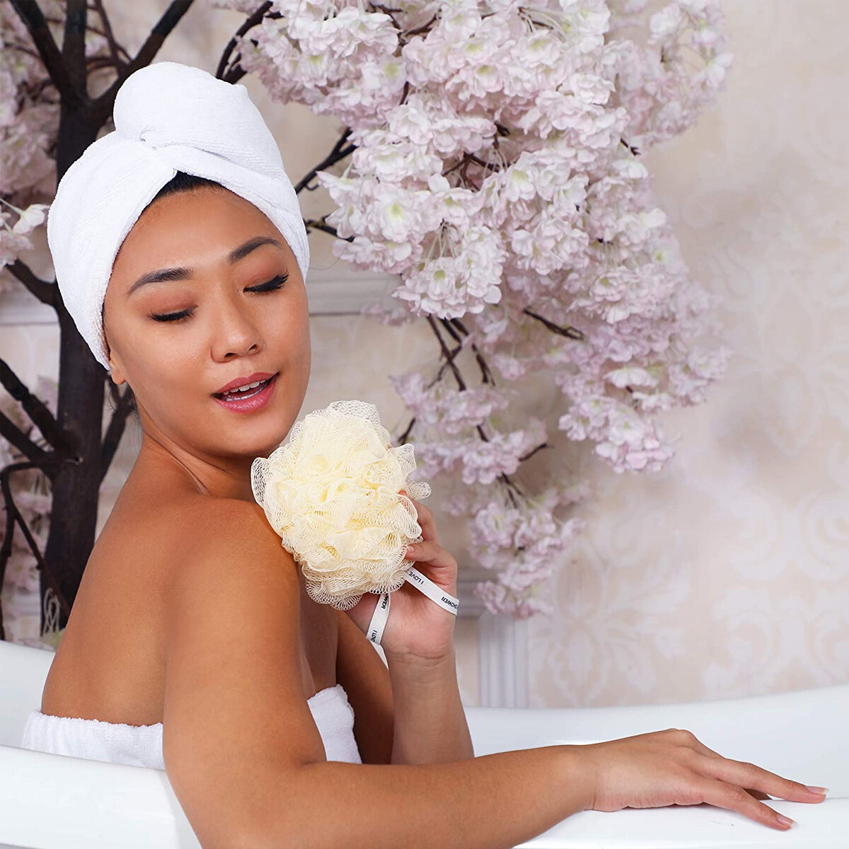 Picture of The Body Shop Bath Lily - Cream