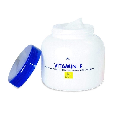 Picture of AR Vitamin E Moisturising Cream Enriched With Sunflower Oil 200g