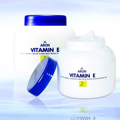 Picture of AR Vitamin E Moisturising Cream Enriched With Sunflower Oil 200g
