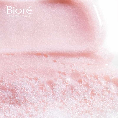 Picture of Biore Rose & Charcoal Daily Purifying Cleanser - 200ml