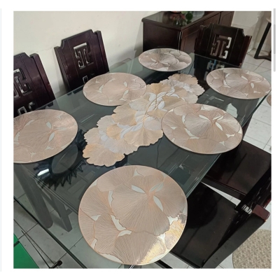 Picture of 6 pc mat 1 pc runner Dining Mat (7pc set)