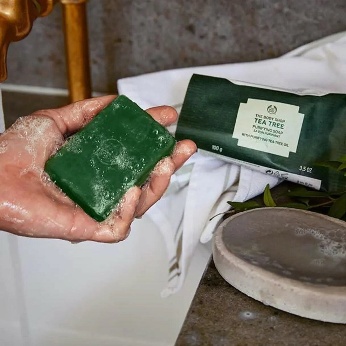 Picture of The Body Shop Tea Tree Purifying Soap - 100g