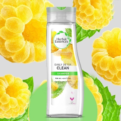 Picture of Herbal Essences Detox Daily Shampoo for All Hair Types with Gold Raspberry and Mint 400ml