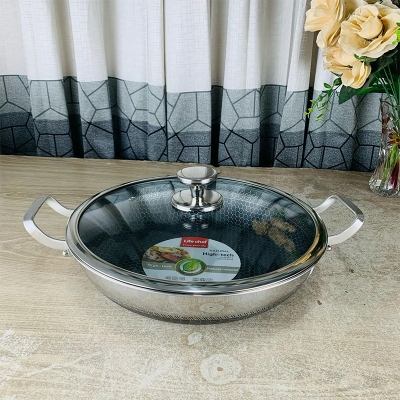 Picture of Uncoated Honeycomb Design Stainless Steel Non-Stick Cookware / Karai with Lid 26cm