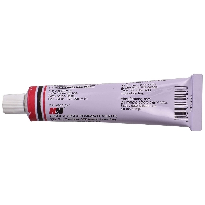 Picture of Tretin 0.05% Cream for Acne treatment and Pores 30g