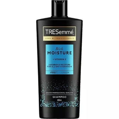 Picture of TRESemmé Moisture Rich Luxurious Moisture Shampoo 685ml