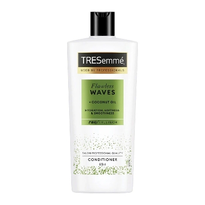 Picture of Tresemme Flawless Waves Coconut Conditioner 685ml