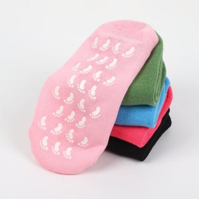 Picture of Foot Care Spa Moisturizing Gel Socks - Fit For All