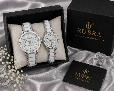 Picture of Couple 【Exclusive Offer】New Three-Dial Face Men's and Women's Steel Strap Watch - Luxurious Gold Tones, Casual Couple's Gift Watch - Quartz Movementwhite rose, black white, Black, White