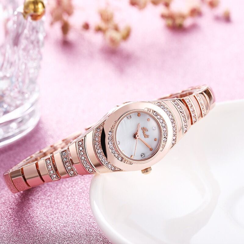Picture of New Trend Fashion Steel Chain Diamond Women WatchSilver, Rose Gold, Gold
